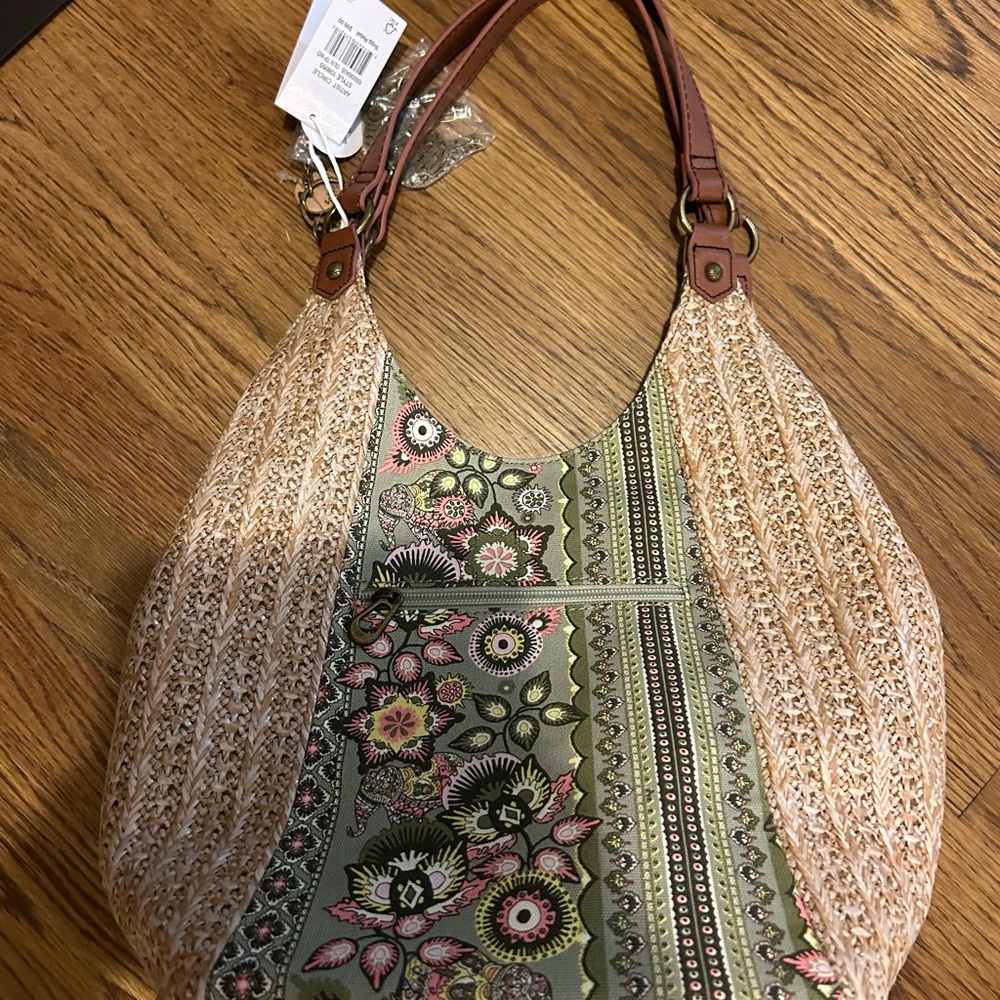 Sakroots Roma shopper! Recycled straw and Vegan